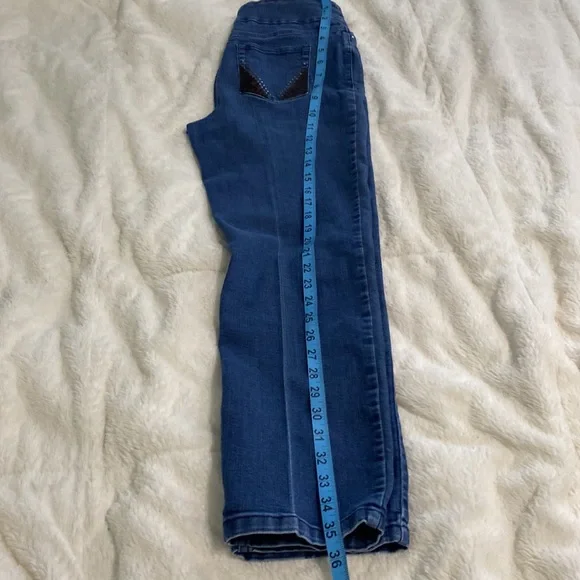 Westbound Pull on jeans size 4P with elastic wide waist band - Picture 9 of 9